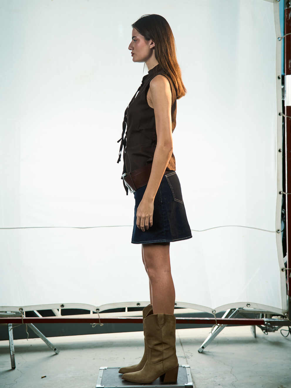Brown - Sculpted edge waistcoat