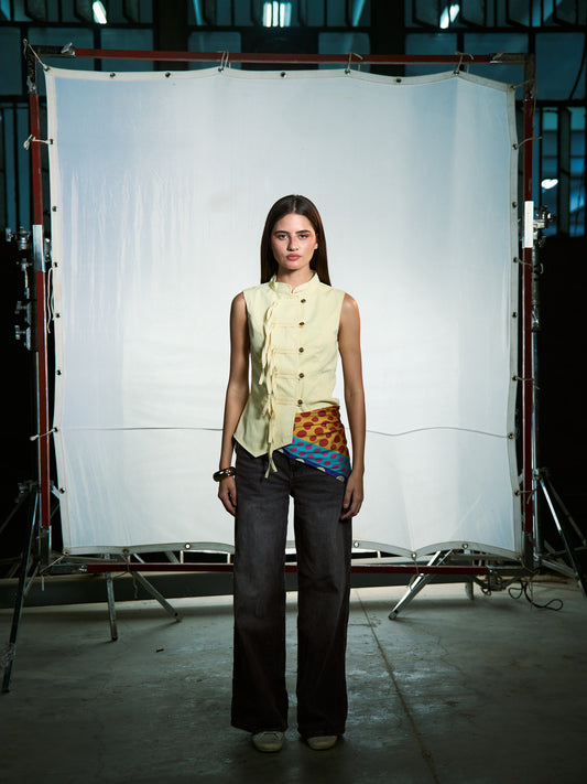 Butter yellow - Sculpted edge waistcoat