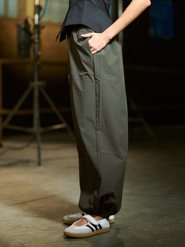 Olive - Waterproof balloon pants
