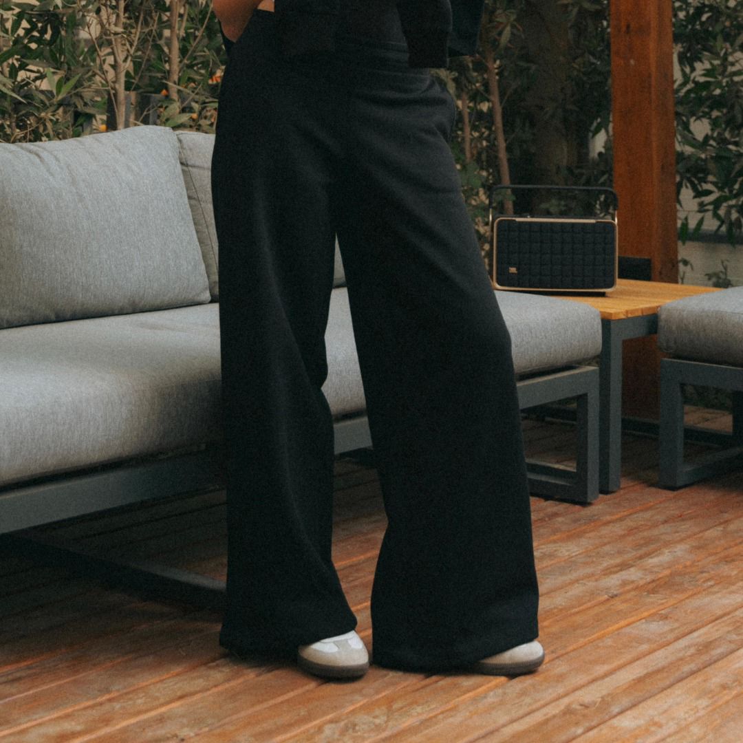 Black Side-zip wide leg sweatpants
